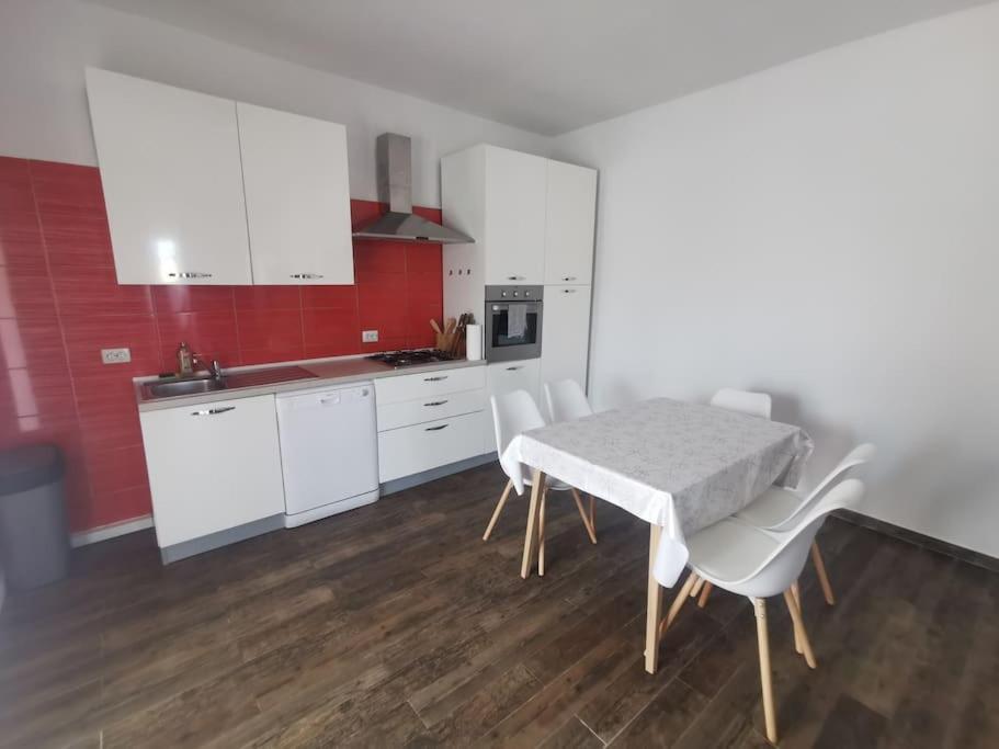 Apartmani Viktorija Fazana Exterior photo